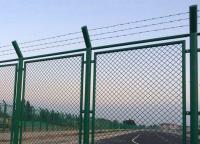 围栏网的立柱一般是什么规格？